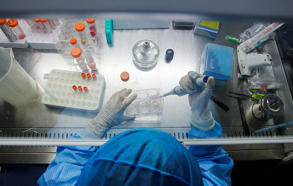 REUTERS/Thomas Peter