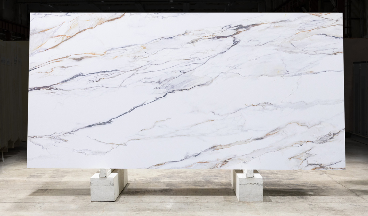 Кварцевый агломерат Calacatta Borghini EQTM 018