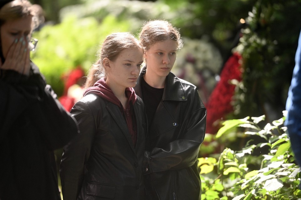    KP.RU: Дочери Старовойта посвятили отцу пронзительную речь на похоронах Алексей БУЛАТОВ