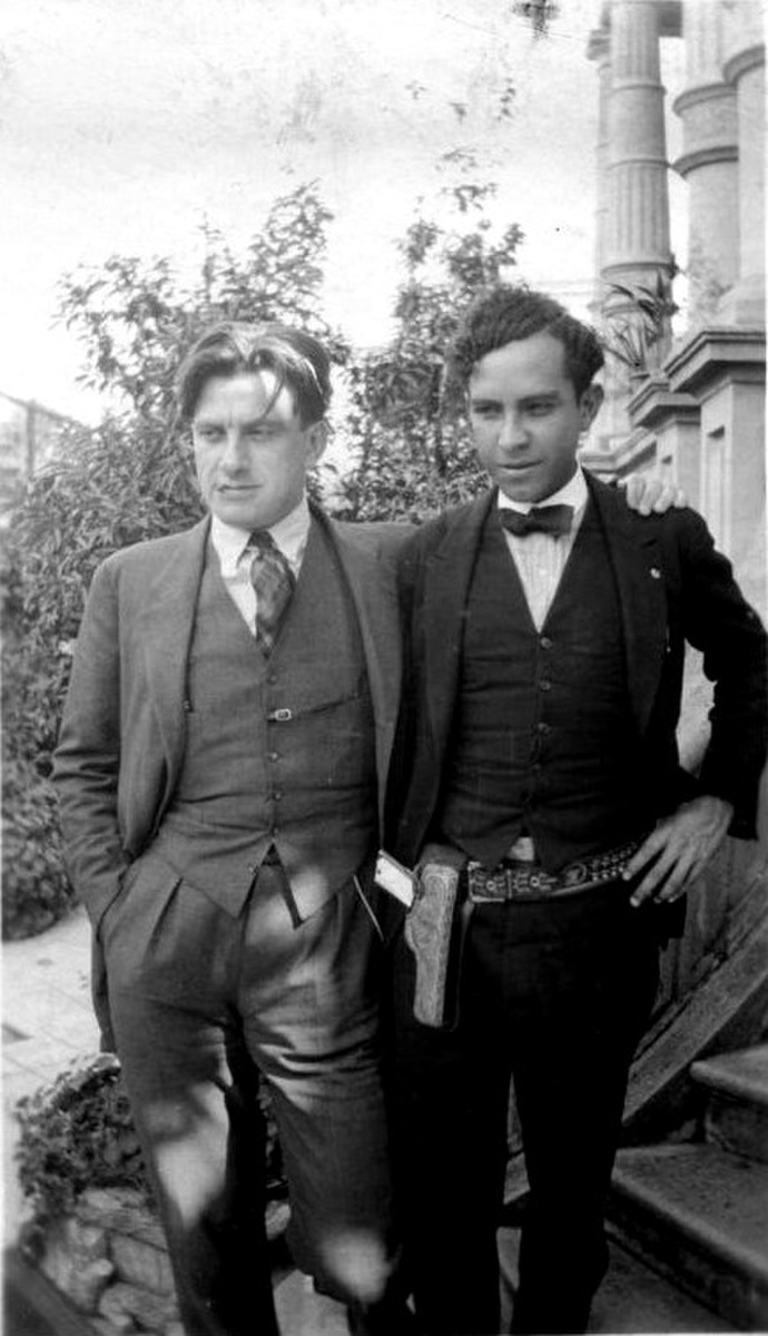 Владимир Маяковский и Роберто Модено, 1925 год.