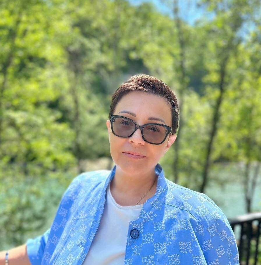 май 2025 года. 