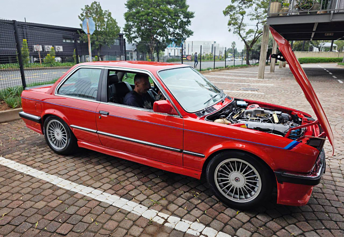 BMW 333i (E30). Фото: из личного архива автора
