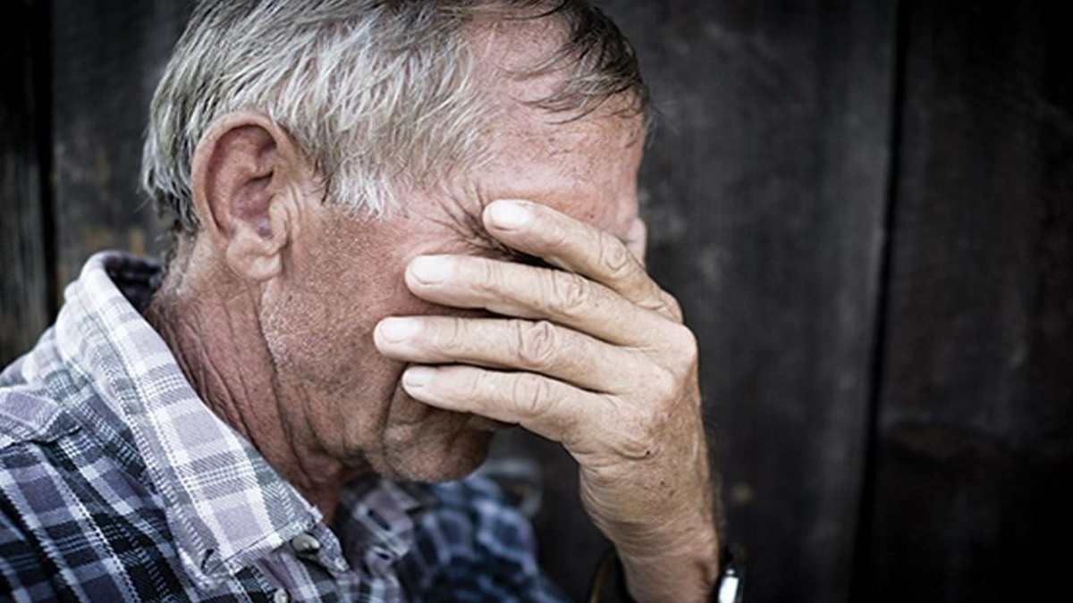 Как мигрант обманом лишил пенсионера-блокадника дома и квартиры