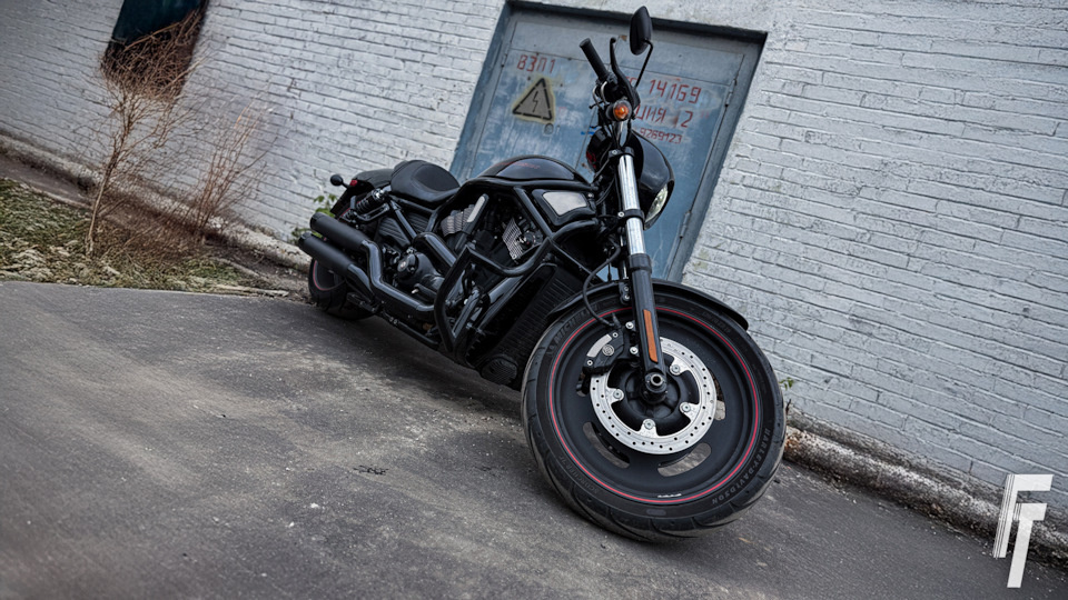 Выхлоп Remus с регулировкой на Harley-Davidson V-Rod