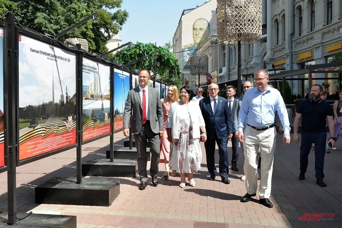    В финальную версию выставки попала 31 фотография.