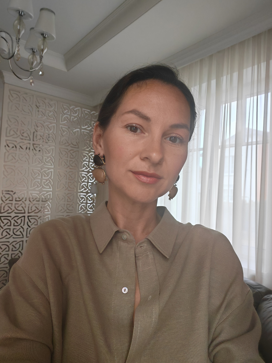 Привет! Меня зовут Екатерина, добро пожаловать на мой канал о стиле и красоте🌷 На мне, кстати, рубашка изо льна от бренда с Вайлдберриз, Olesa Chugunova👍