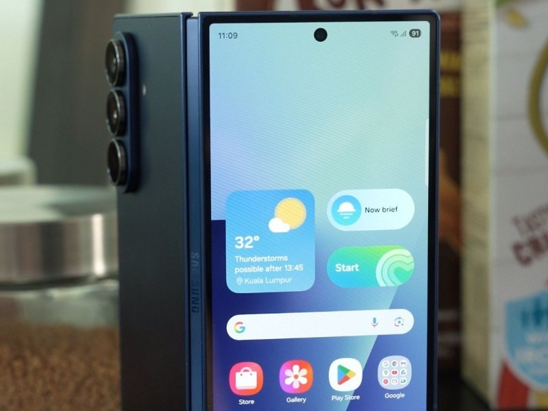    «Наконец-то весомый апгрейд». Первые отзывы про Samsung Galaxy Z Fold7