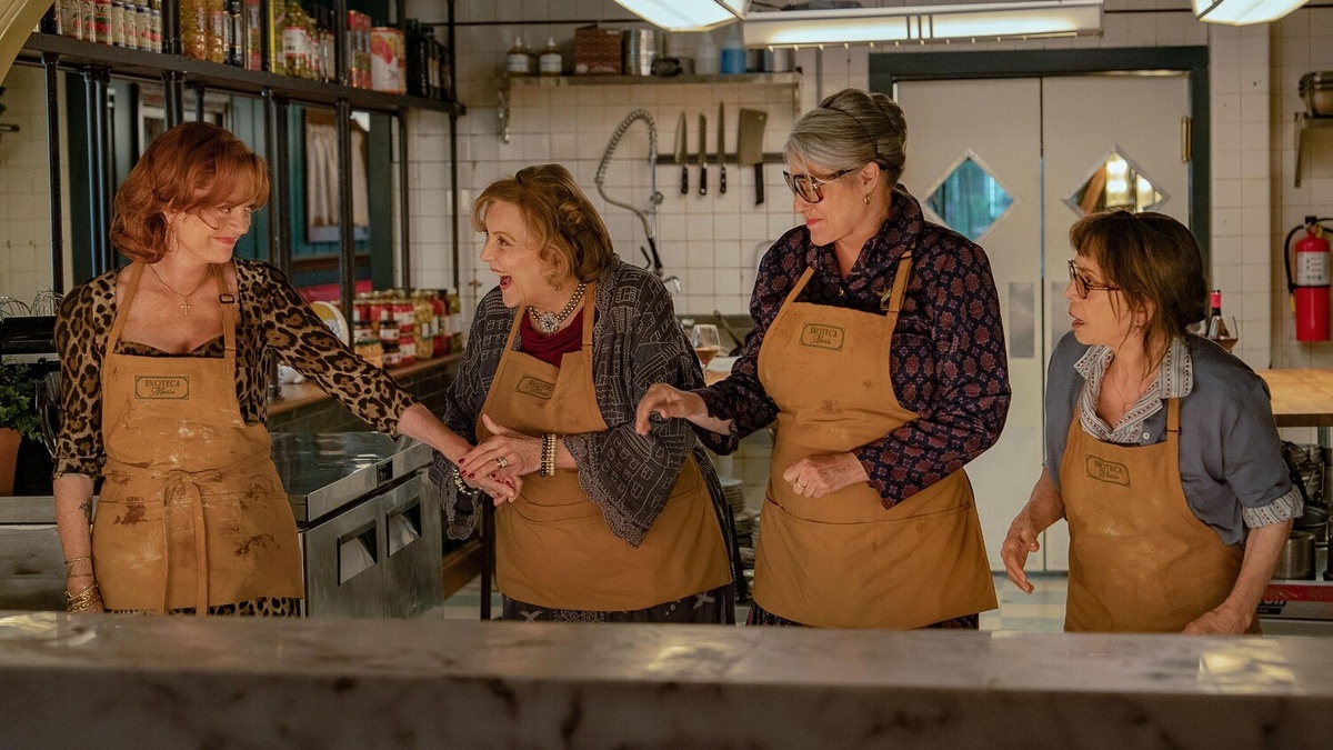 Кадр из фильма «Бабули», 2025 год, режиссер Стивен Чбоски