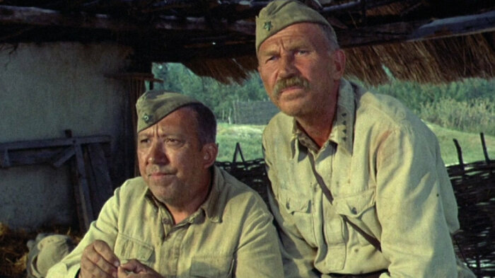 Иван Лапиков и Юрий Никулин в фильме «Они сражались за Родину».