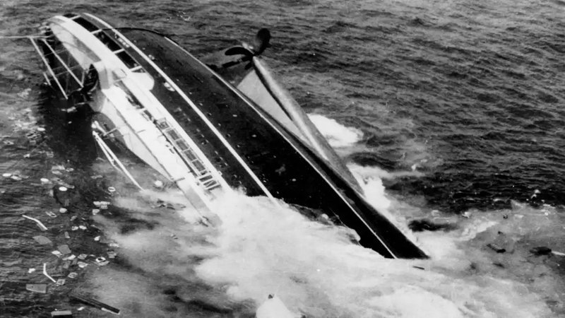    Шведский корабль смерти отправили на металлолом