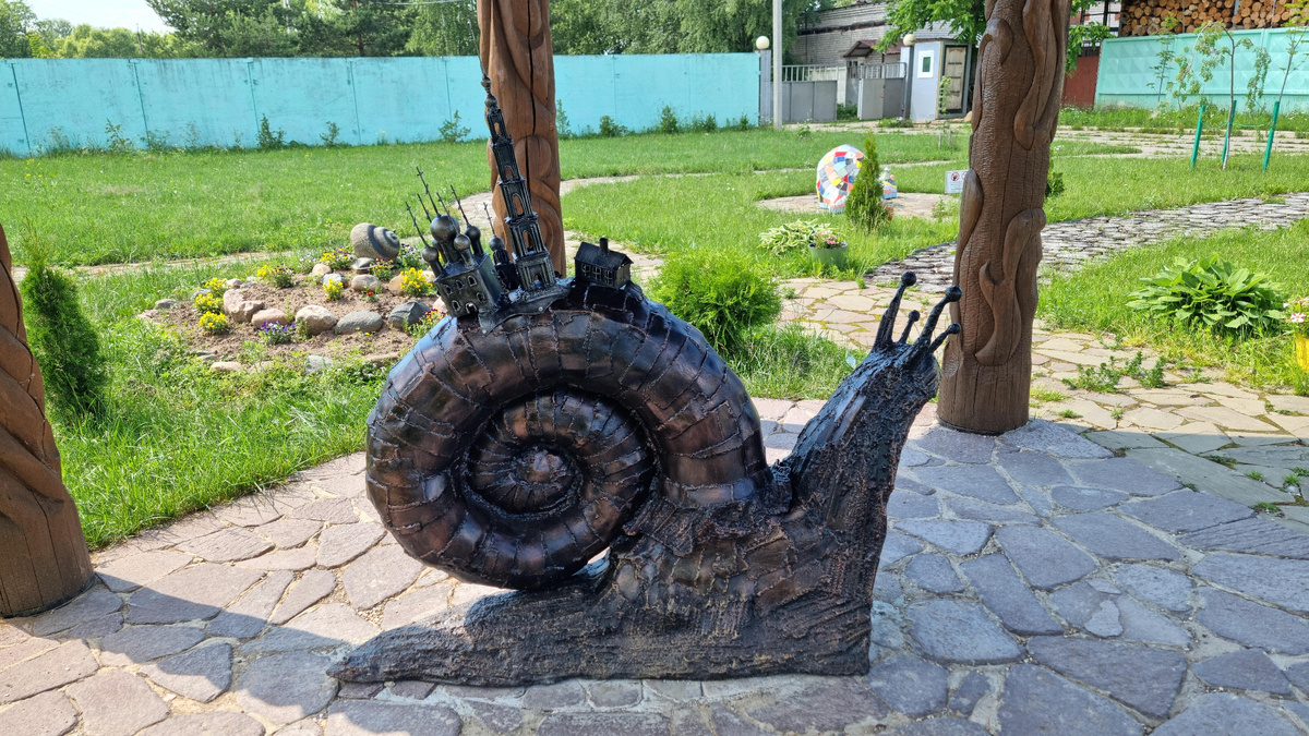 Попал в маленькое улиточное королевство. 🐌 Невероятно уютно, всё продумано до мелочей.