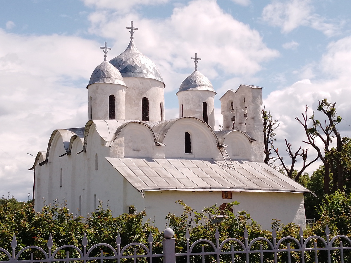 Собор Рождества Иоанна Предтечи в Пскове.