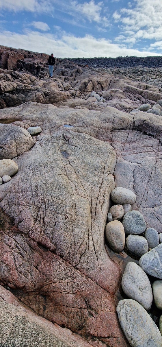 Просто листайте карусель