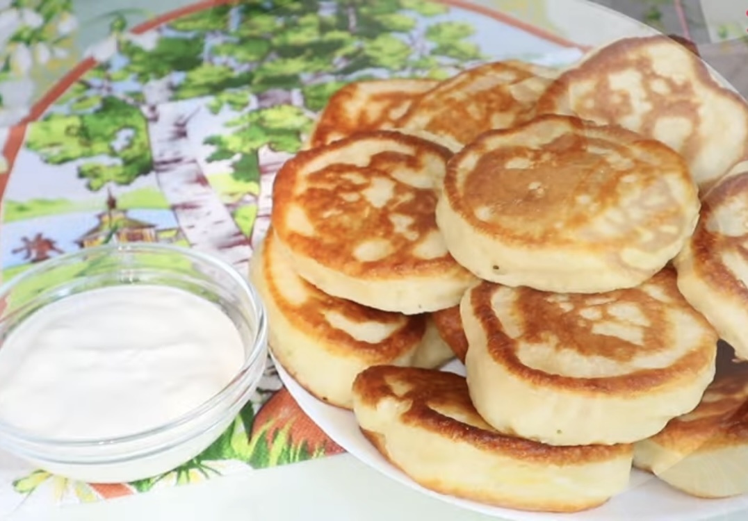 Оладушки со сметанкой