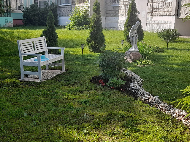 Жителей Центрального района Твери наградили за лучшие цветники. Спортивный пер., д.2 корп.4