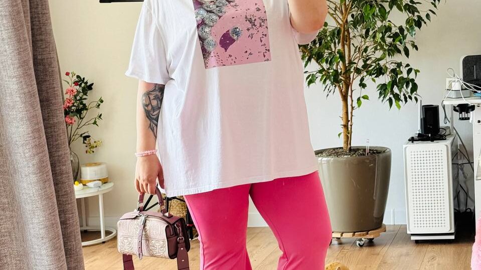 Что надеть летом, если у тебя plus-size фигура? 7 стильных образов, которые помогут полюбить свои формы.
