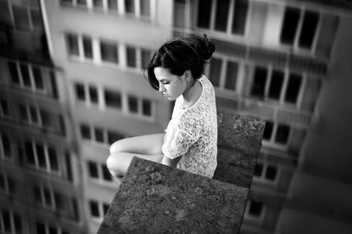 После долгого абьюза жертва думает, что недостойна лучшего