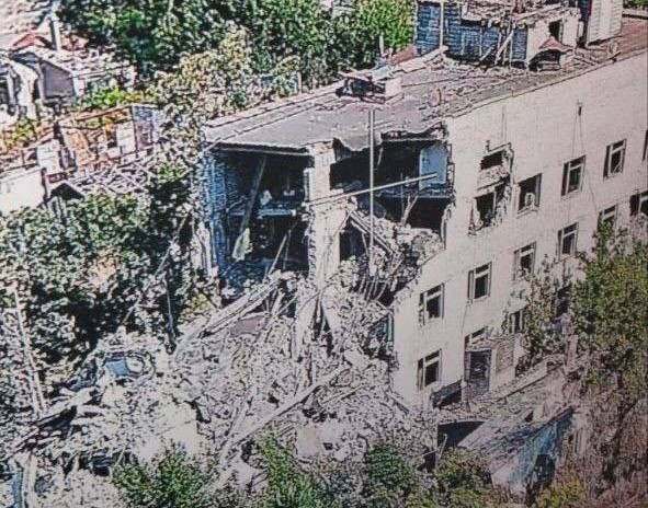    ВСУ разнесли авиабомбами многоэтажку в Алёшках / Источник: Telegram-канал губернатора Херсонской области Владимира Сальдо