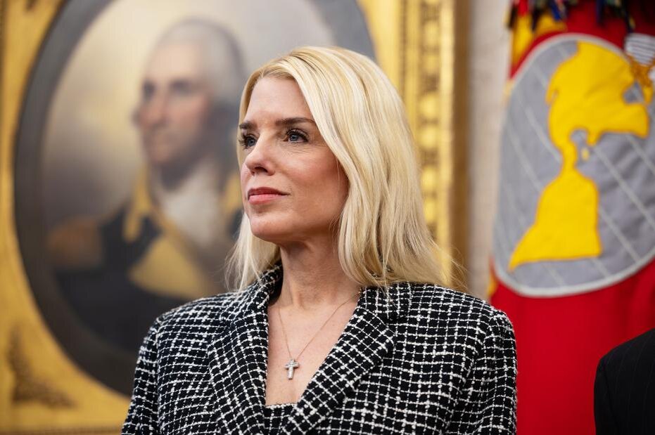    Francis Chung — Pool via CNP/Keystone Press Agency/Global Look Press