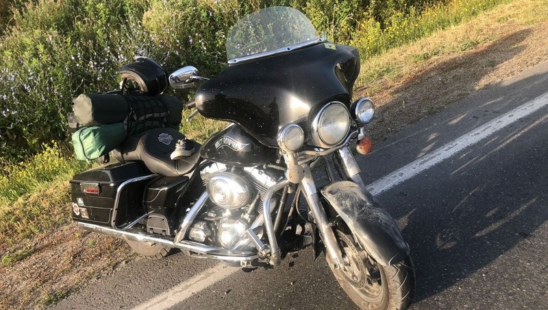    Harley Davidson столкнулся с диким кабаном на автодороге Минеральные Воды – Суворовская Фото: «Служба спасения – 112» в Минеральных Водах