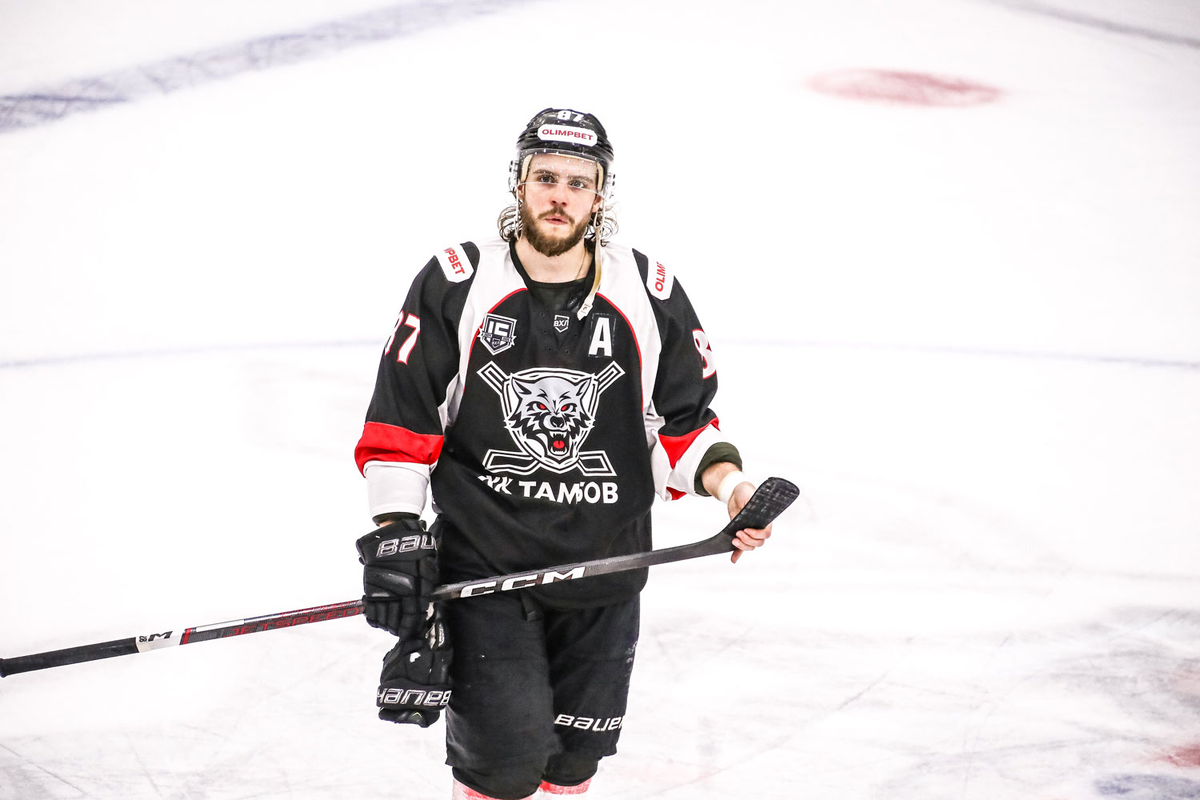 Михаил Тихонов, фото с официального сайта ХК Динамо СПб