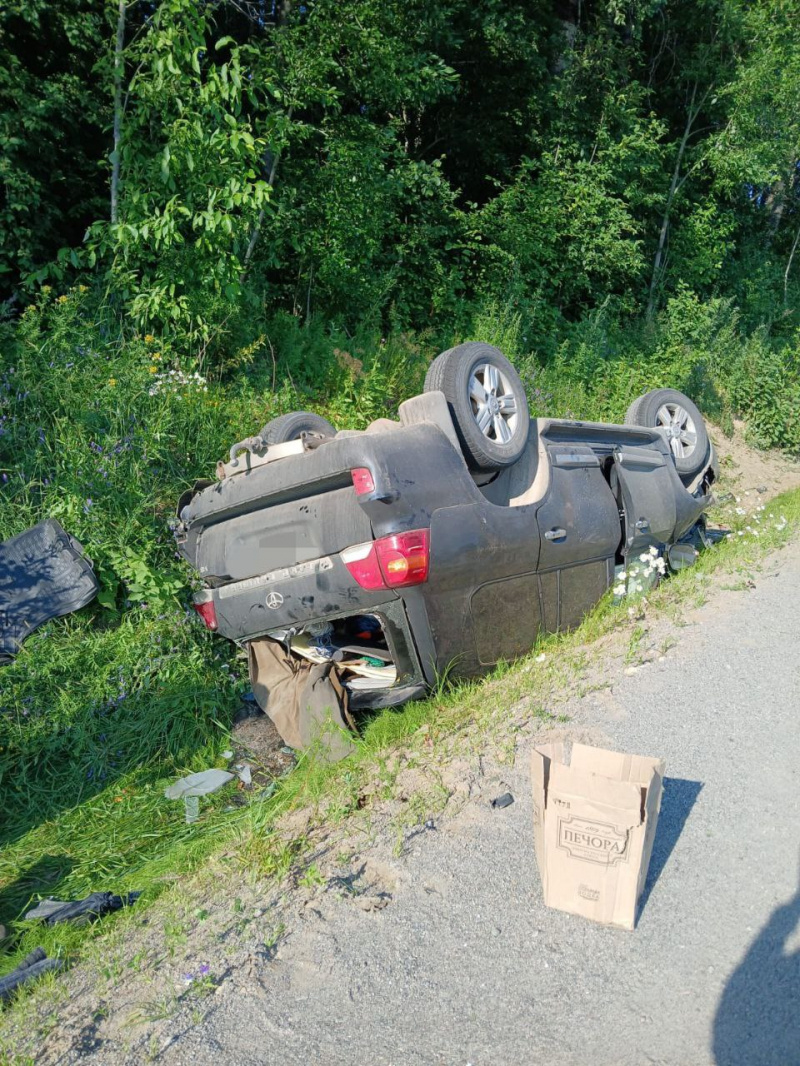    Внедорожник перевернулся на крышу в КарелииГоскомитет Карелии по ОЖ и БН