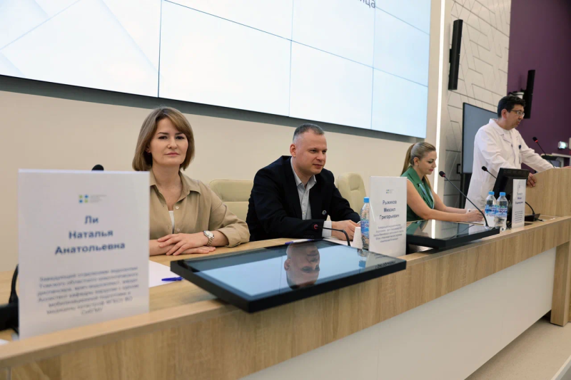    В Нижневартовске обсудили передовые методы эндосонографии