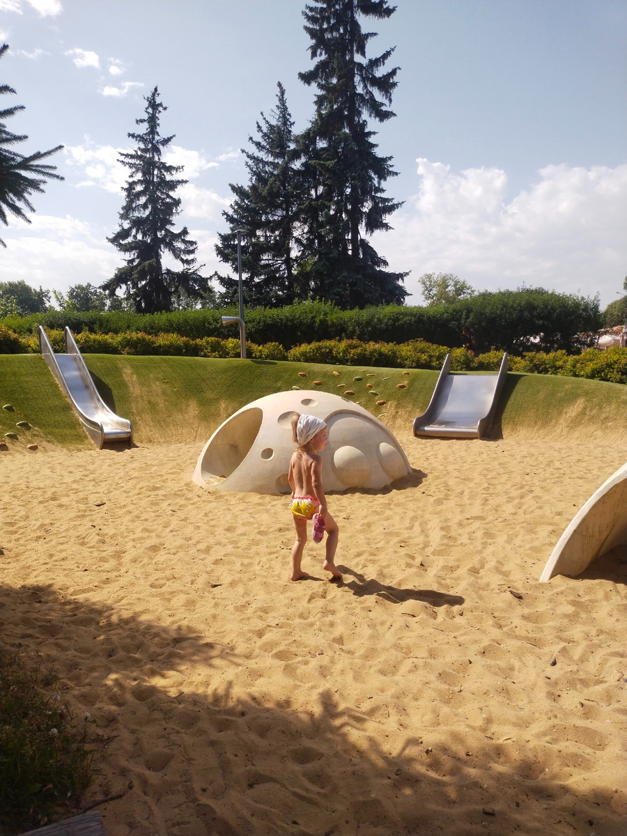 В бесполезных поисках прохлады 