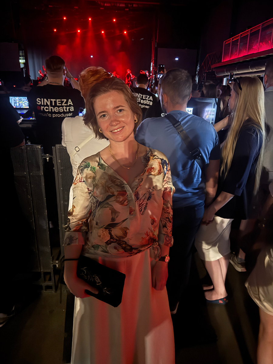 Единственный минус нашего похода - жуткая жара на улице и в зале было жарко, так как вентиляция не справлялась с такой жарой