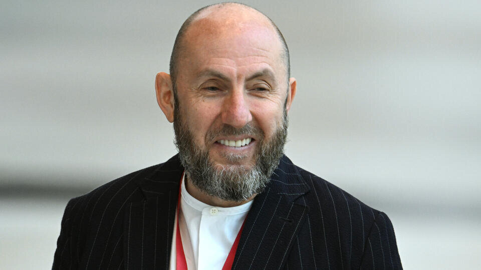     Глава МХАТа Кехман был замечен на литургии в Петропавловском соборе РИА Новости/Павел Бедняков