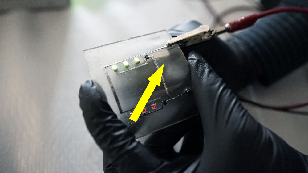    Новая эпоха электронных схем: самовосстанавливающиеся платы из жидкого металла меняют правила игры