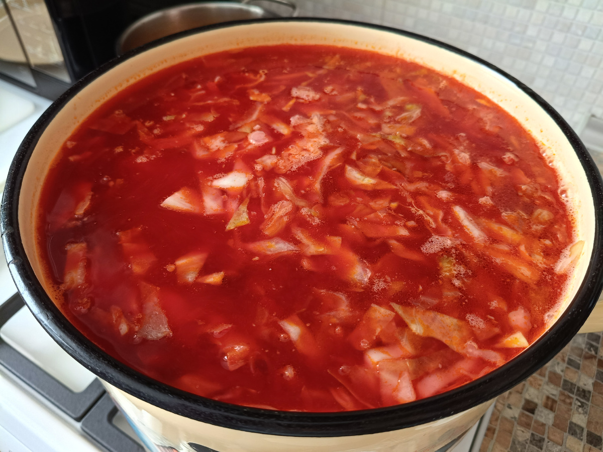 Целая кастрюля!