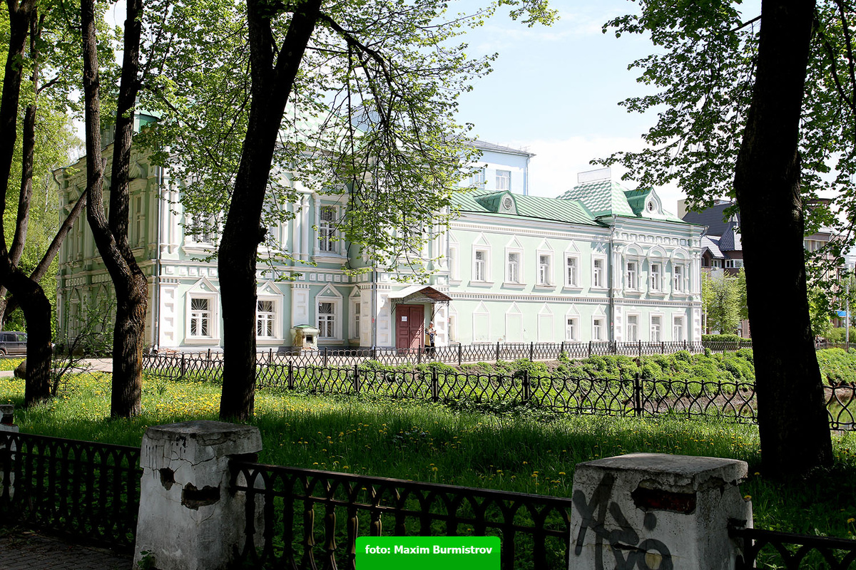 Очень красивое здание музея можно обойти кругом, виды прекрасны!