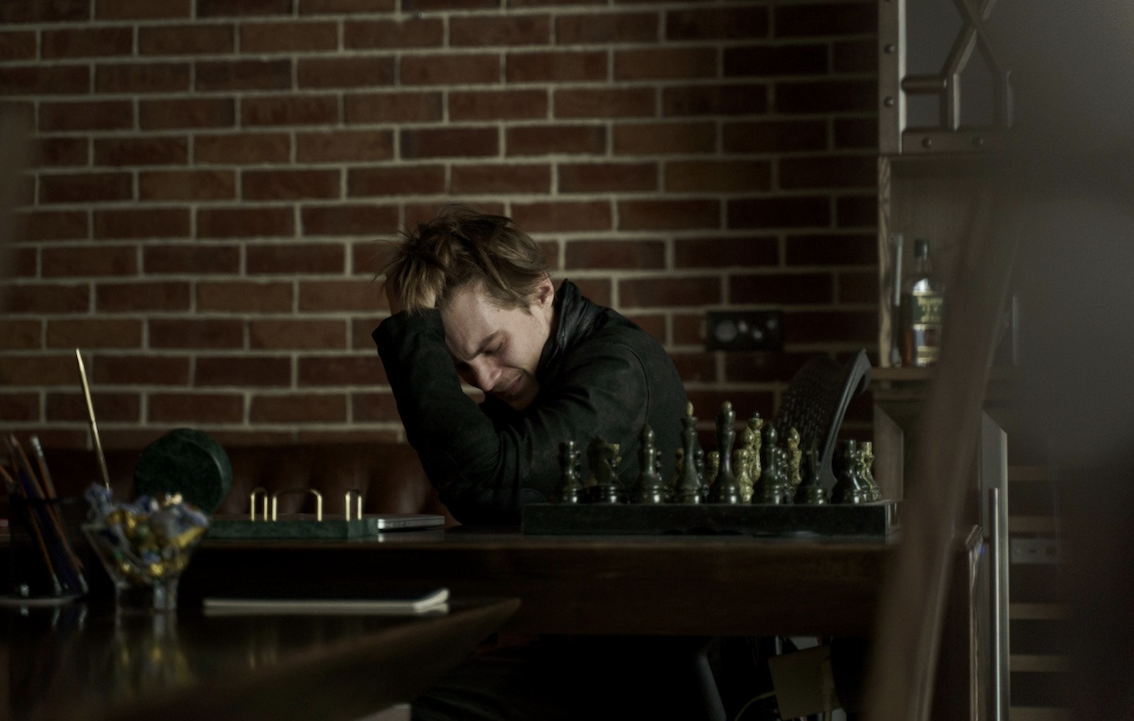 Кадр из сериала «Топи»