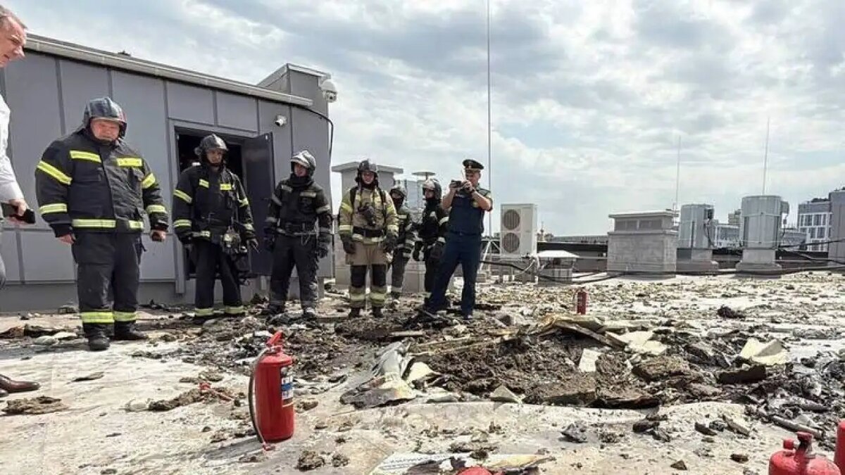    Пострадавшая кровля "Белгород Арены"