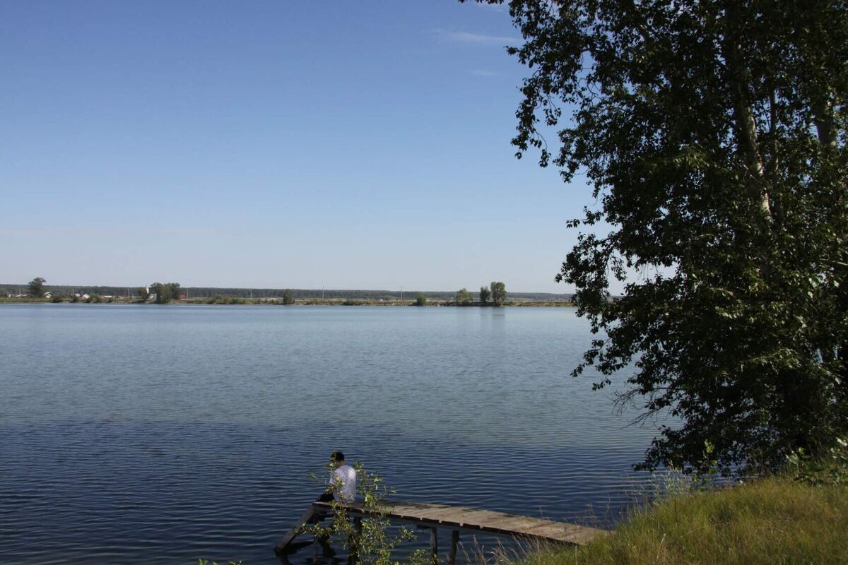 Рыбак на мосту. Фото автора. 