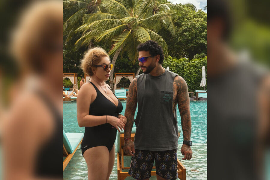    Тимати с матерью, соцсети