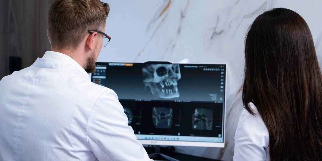 Базальная имплантация — метод восстановления зубов в Москве. Как выбрать стоматолога и клинику для лечения?