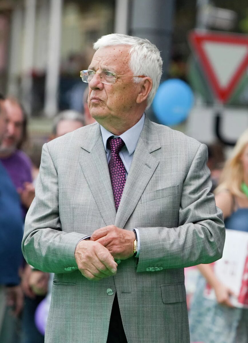 Автор: https://cdnn21.img.ria.ru/images/70959/53/709595306_0:0:1859:2574_1280x0_80_0_0_dbcbb1f6e93ef0a620f19d19efe011d2.jpg.webp