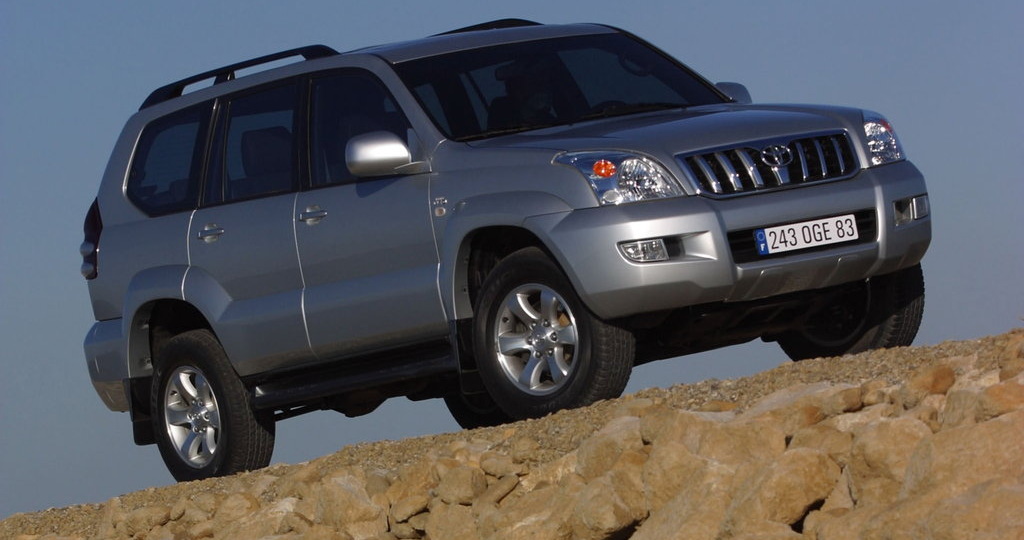 Toyota Land Cruiser Prado 120 (2002–2009): Культ на колёсах или просто надёжный ящик?