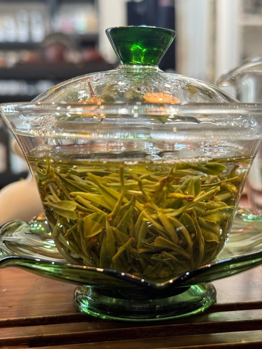 Свежий зеленый чай Лун Цзин весна 2025