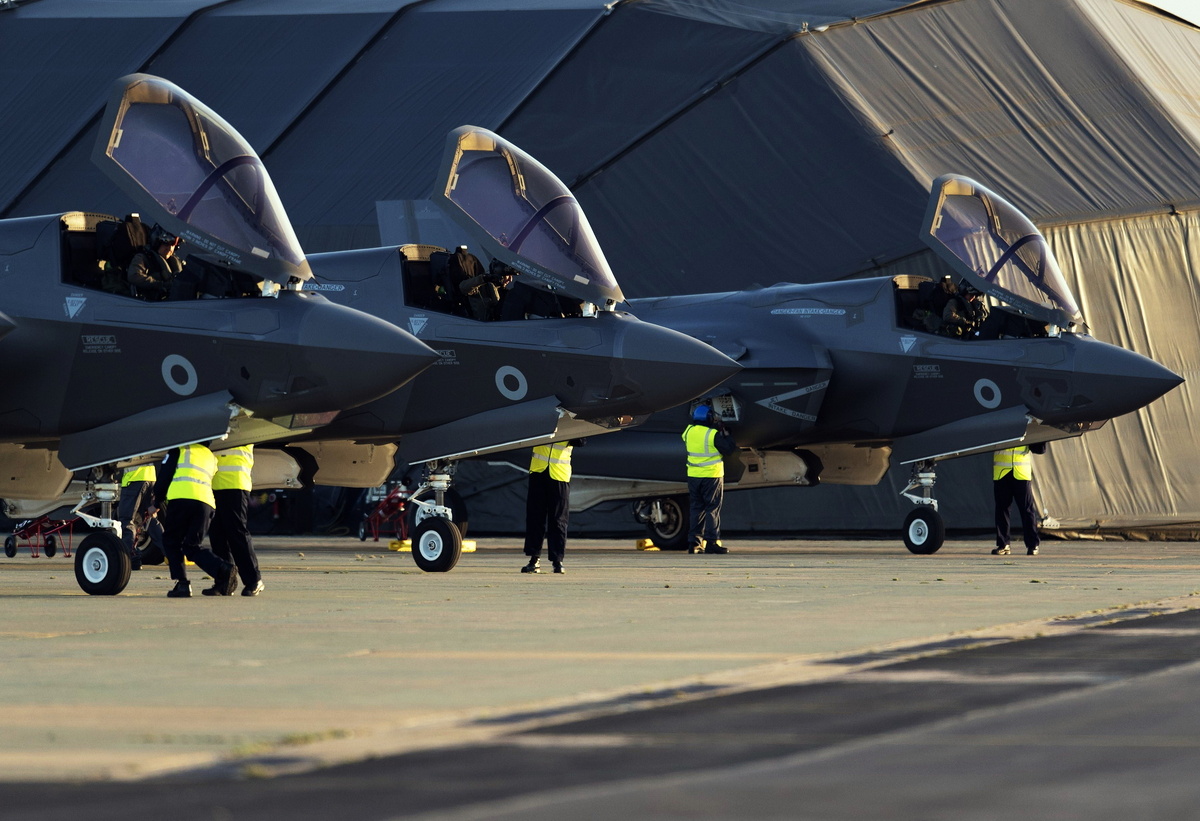 F-35B ВМС Великобритании. Источник фото i.guim.co.uk