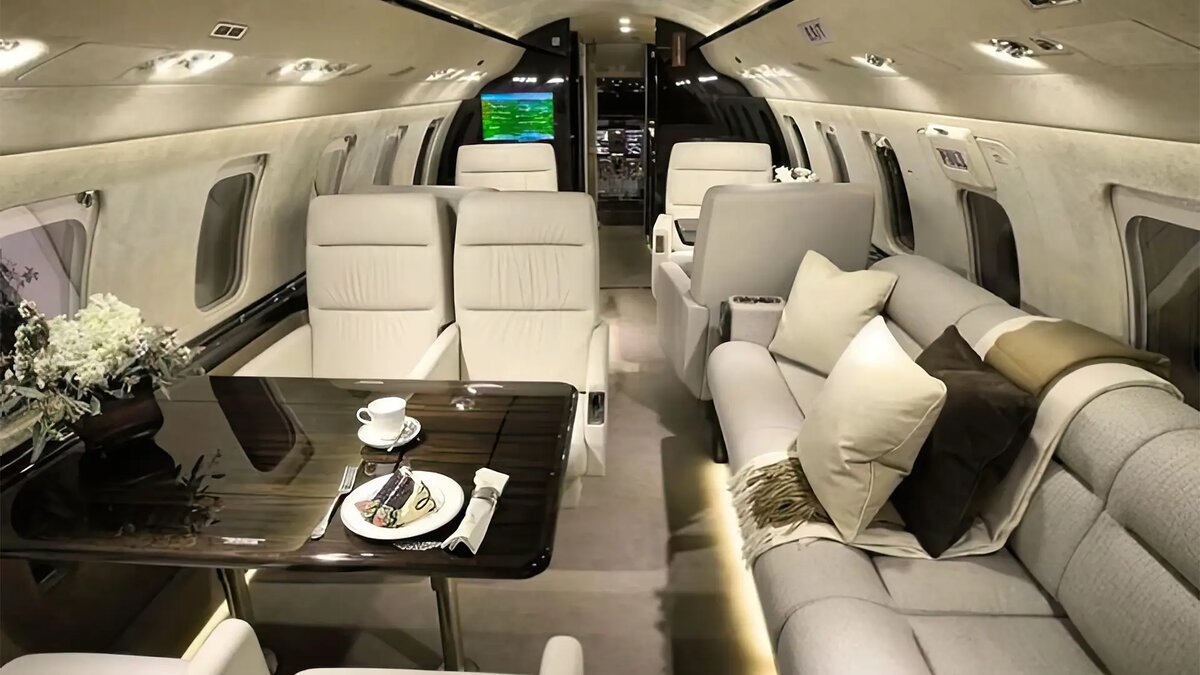 Интереьр Challenger 850