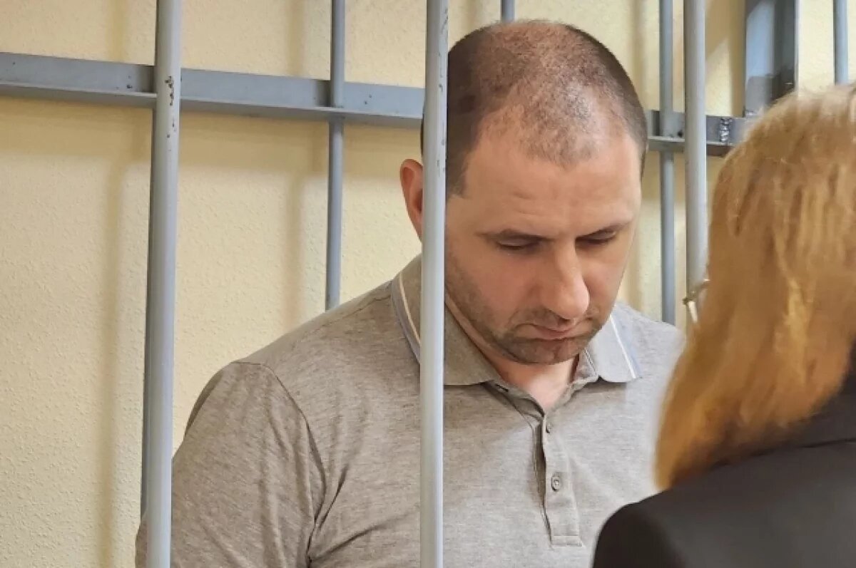    В Петербурге троих высокопоставленных полицейских арестовали за коррупцию