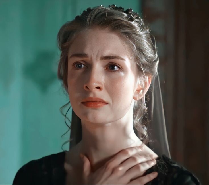 Дефне Султан. 