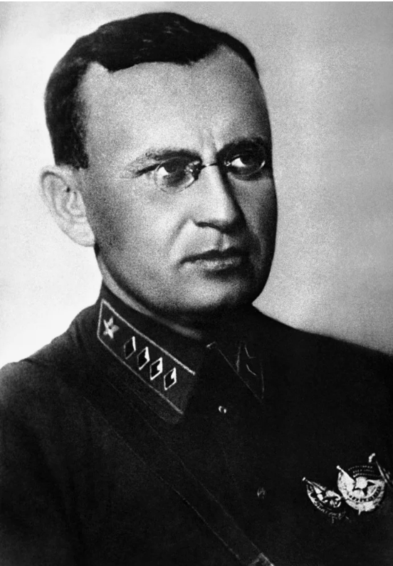 И.П.Уборевич (1896-1937). Источник - https://dzen.ru/a/ZnZyjlOcW0MKlgQ9