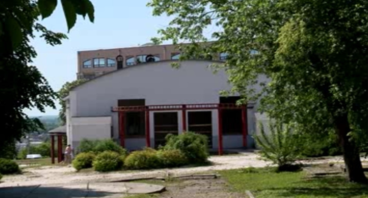    В Первомайском парке Курска откроют ресторан с панорамным видом и библиотеку