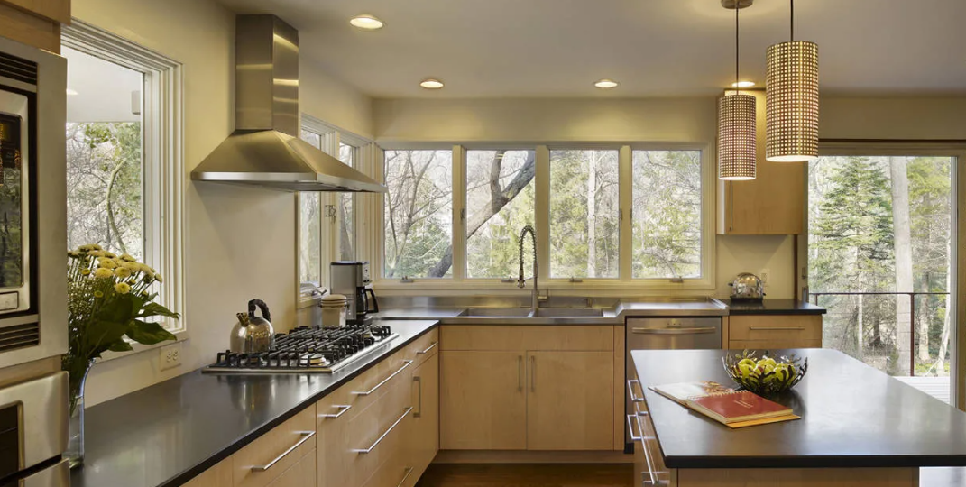 Самая распространенная ошибка самостроя: неудобство планировки и использования.