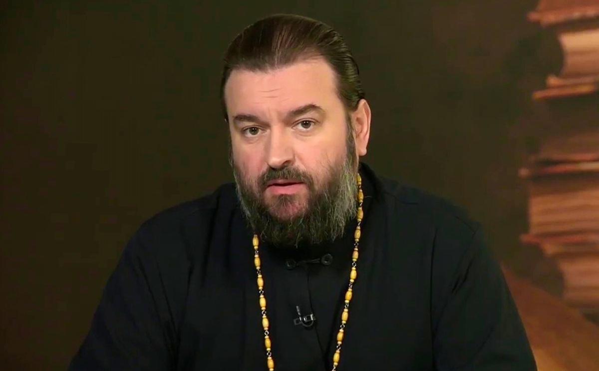 Андрей Ткачёв — протоиерей, настоятель Храма Троицы Живоначальной в Хохлах, писатель, телеведущий, блогер, миссионер.