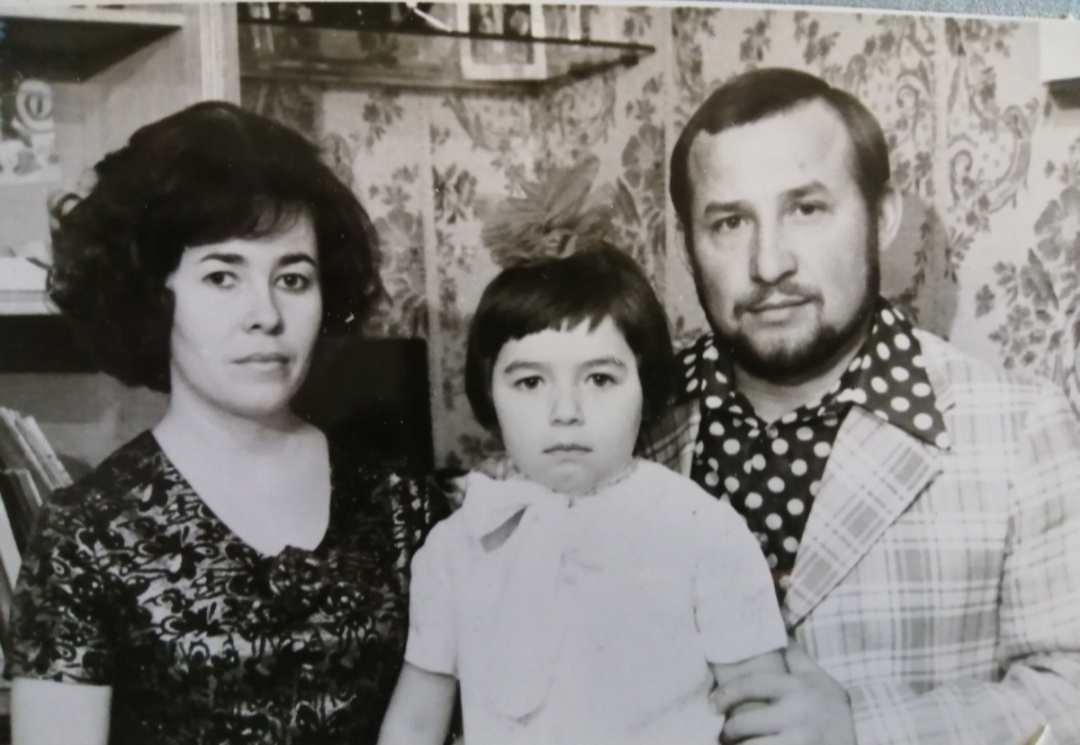 Мама, я, папа, новый 1978 год, Монголия, Шарын-Гол